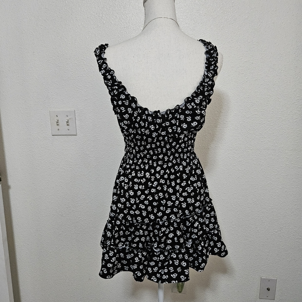 Urban Outfitters mini roushing upper part with ruffles size s/p - Picture 3 of 14